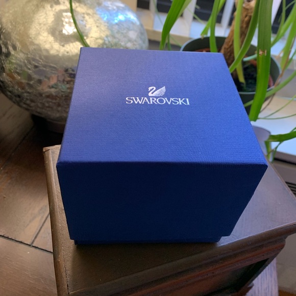 SOLD⛔️Authentic SWAROVSKI PURE 34 leather strap - Picture 7 of 8